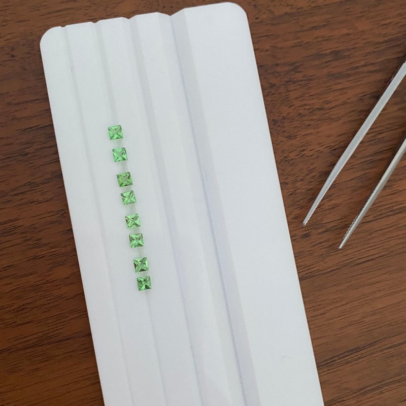 【裸石】沙弗莱石 Tsavorite 配组宝石 3mm 公主方切工 - 项链 - 宝石 绿色