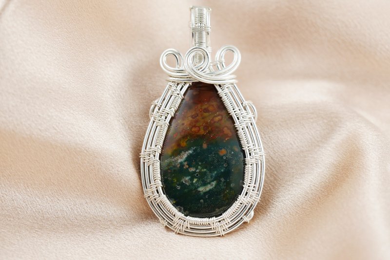 金属编织。红斑绿玉髓。血星石。血石。血玉髓∣礼物 母亲节 毕业 - 项链 - 宝石 红色