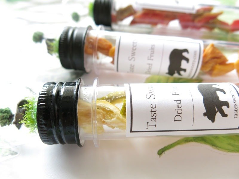 幸福果铺-草原上的熊-玻璃球缤纷小果干(单支) - 水果干 - 新鲜食材 黑色