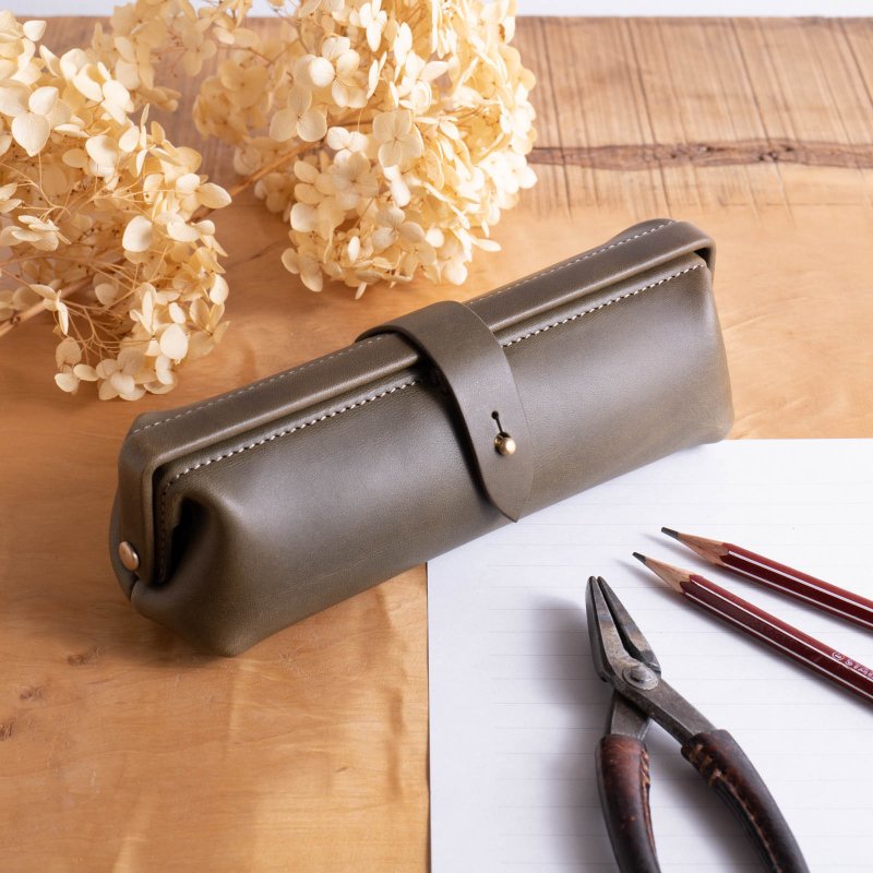 意大利植鞣革笔袋 Paka-pen #ElephantGray【入学礼】【就职礼】【定制化礼品】 - 铅笔盒/笔袋 - 真皮 灰色