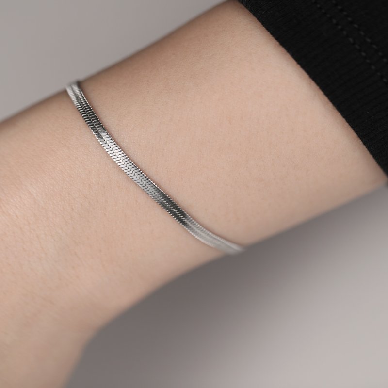 moorigin Flat 手链 | 医疗钢・抗过敏・可洗澡・不掉色 - 手链/手环 - 不锈钢 