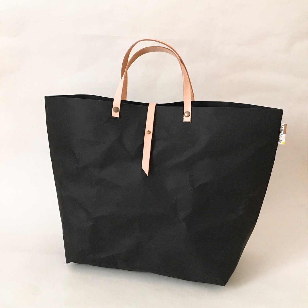手提包 Tote Bag 大型附开口设计，无内衬 / 防水 / 防撕裂 / 牛皮纸 / 日常包款 - 手提包/手提袋 - 纸 黑色