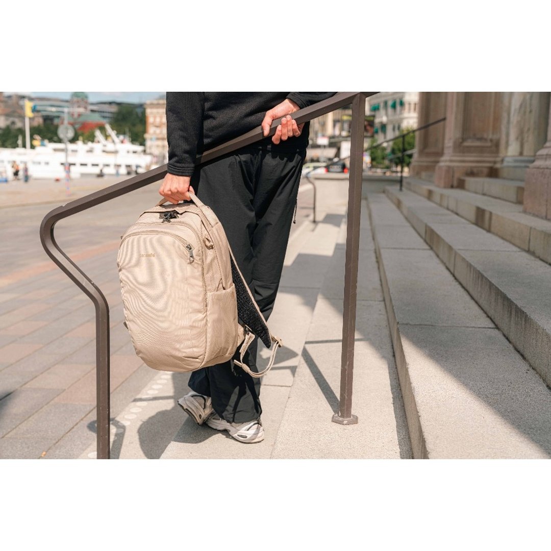 Pacsafe V 防盗旅行后背包 26L 多色可选  #61125 - 后背包/双肩包 - 环保材料 多色