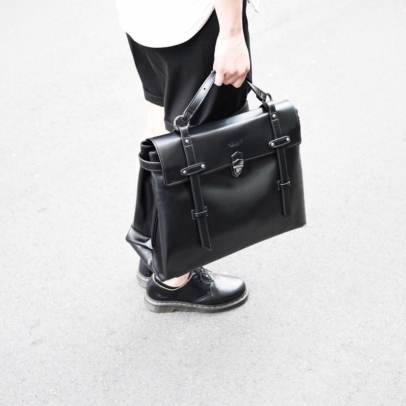 黑色防水V式书包-大 - 侧背包/斜挎包 - 防水材质 