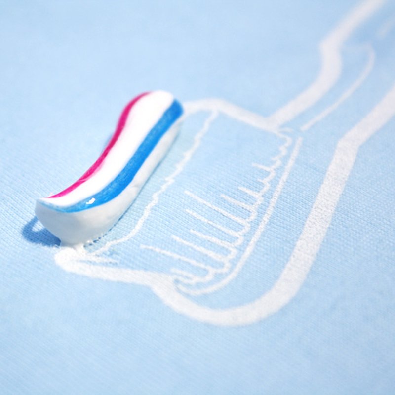 toothbrush T-shirt (LIGHT BLUE) - 中性连帽卫衣/T 恤 - 棉．麻 蓝色