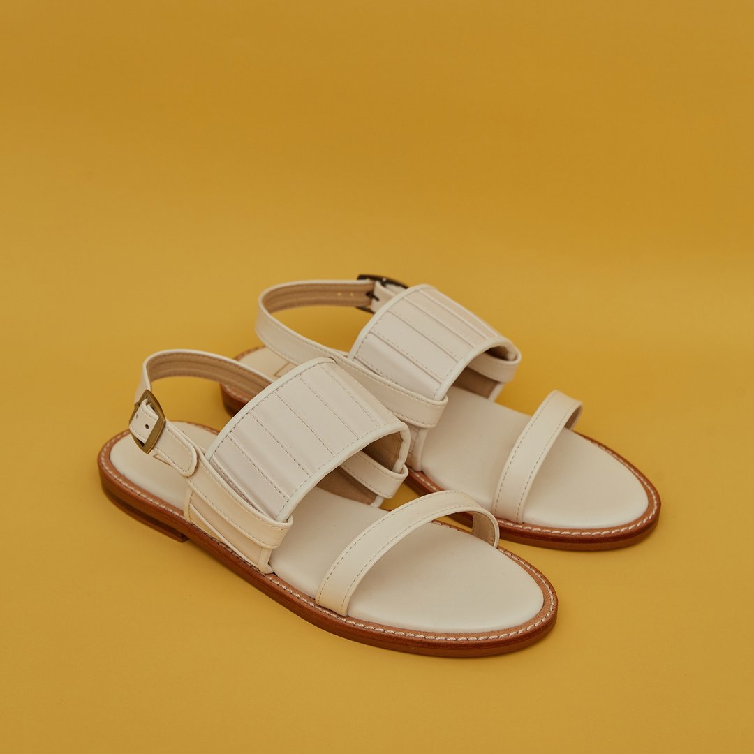 Pleated 2in1 Sandals - White - 男女凉鞋 - 真皮 白色