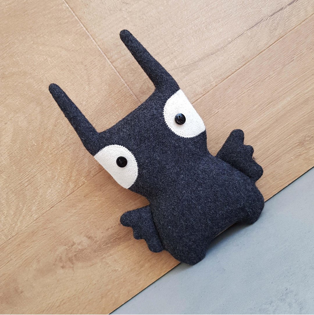 Black Bat sewing pattern PDF rag doll tutorial, Digital download, Batman pattern - 手工艺教程/工具书 - 其他材质 