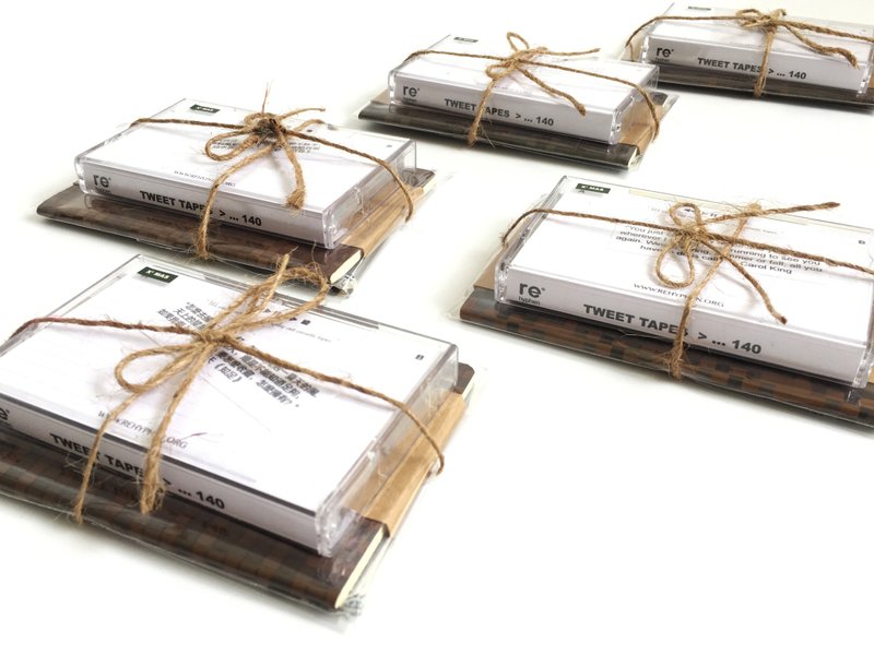 好友聖誕節禮物禮物套裝盲盒組合 1 個卡帶賀卡+ 1個音樂面料筆記 - 卡片/明信片 - 其他材质 