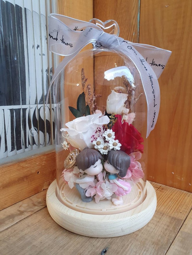 情人限定款 两小无猜 红玫瑰与白玫瑰永生花 玻璃灯罩 - 干燥花/捧花 - 植物．花 