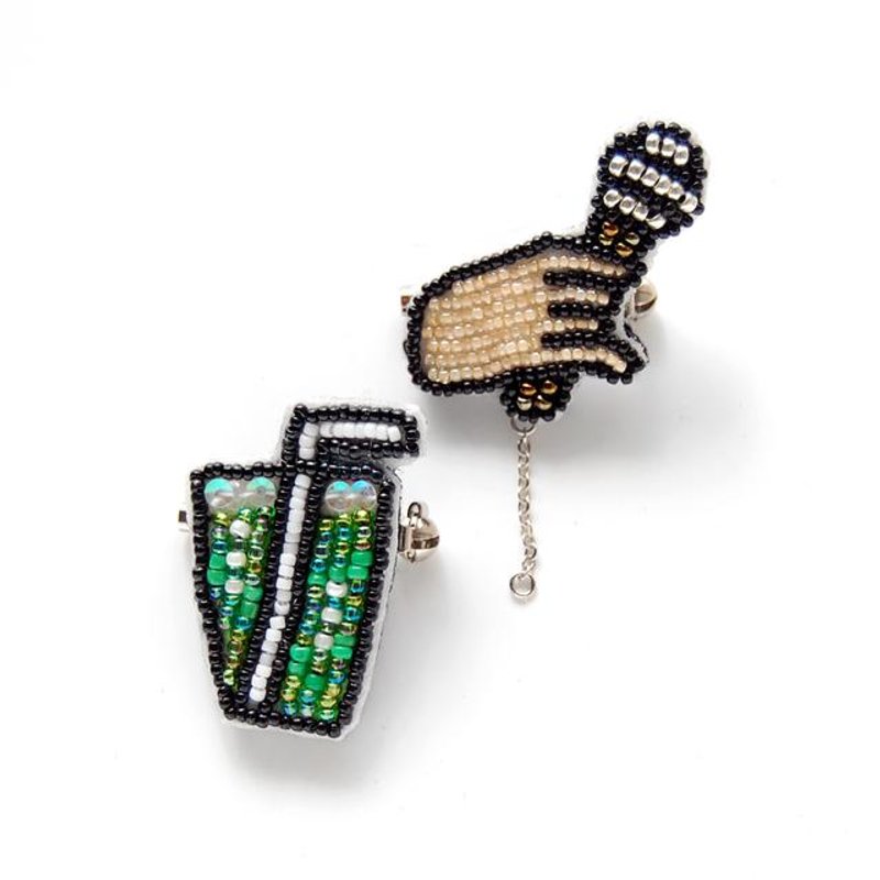 KARAOKE SET embroidery brooch - 胸针 - 羊毛 