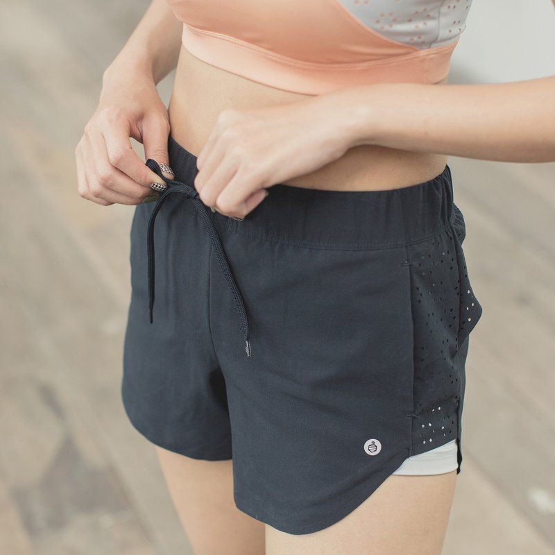 蜂巢防走光小短裤-黑色 - 女装短裤 - 聚酯纤维 黑色