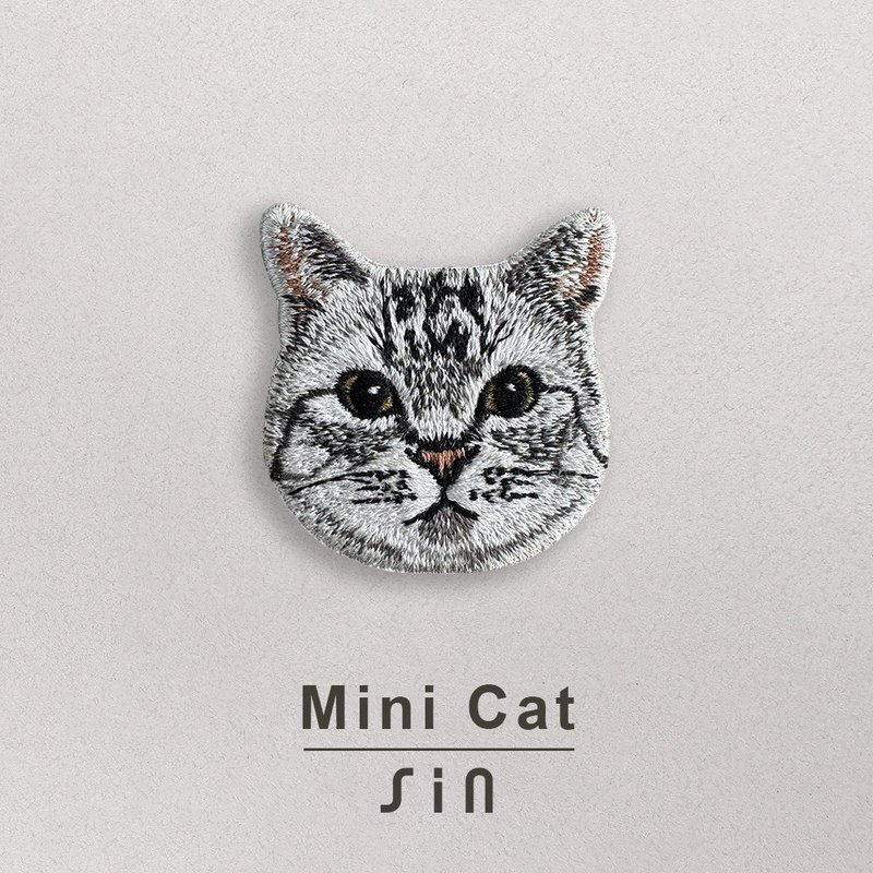 单卡小猫-刺绣贴纸-胖胖脸银虎斑美短猫(S0024) - 贴纸 - 绣线 灰色