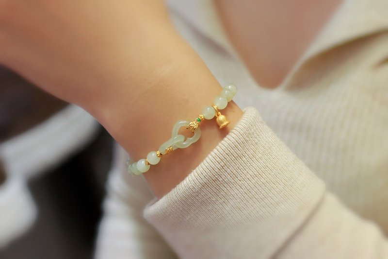 天然和田玉 /和阗玉原矿晴水. 和田玉爱心环环紧扣设计手串项链等 - 手链/手环 - 玉石 绿色