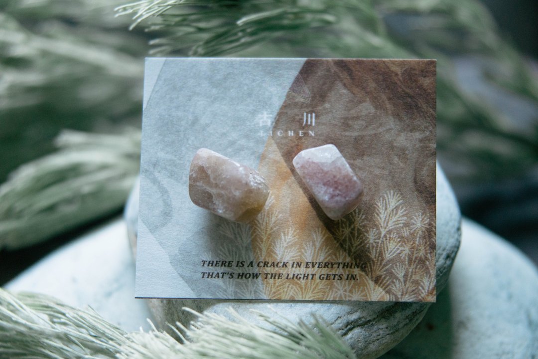 CRACK | 矿物系耳环 |  EARRINGS - 耳环/耳夹 - 玉石 粉红色