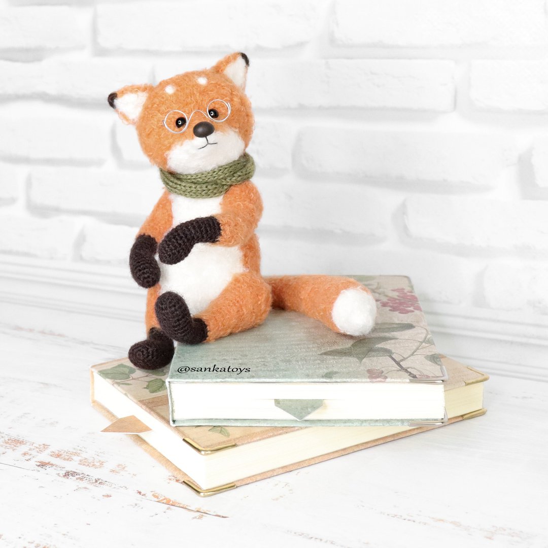 Crochet pattern Fox book lover, PDF Digital Download, DIY amigurumi toy - 手工艺教程/工具书 - 其他材质 