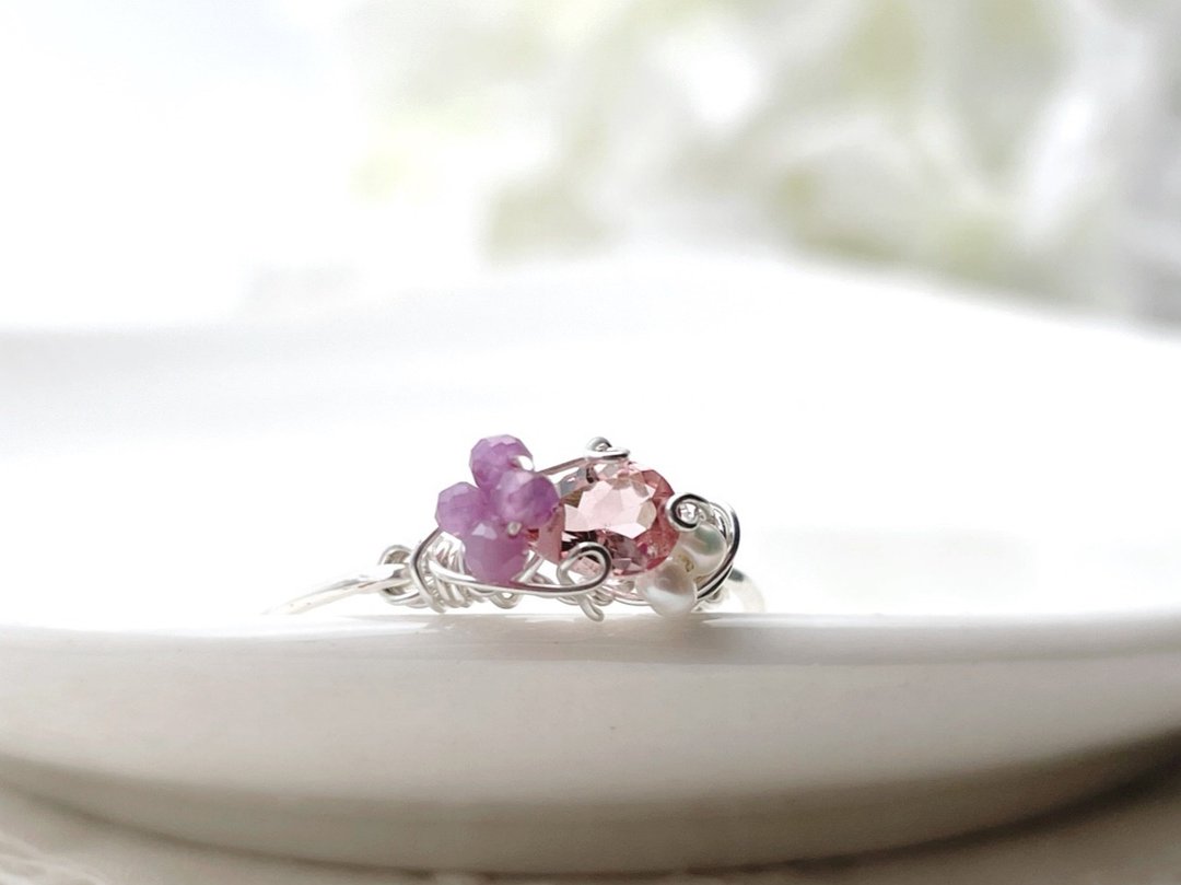 Marie's garden - Pink Tourmaline Pink Sapphire Freshwater Pearl Wire Ring - 戒指 - 宝石 粉红色