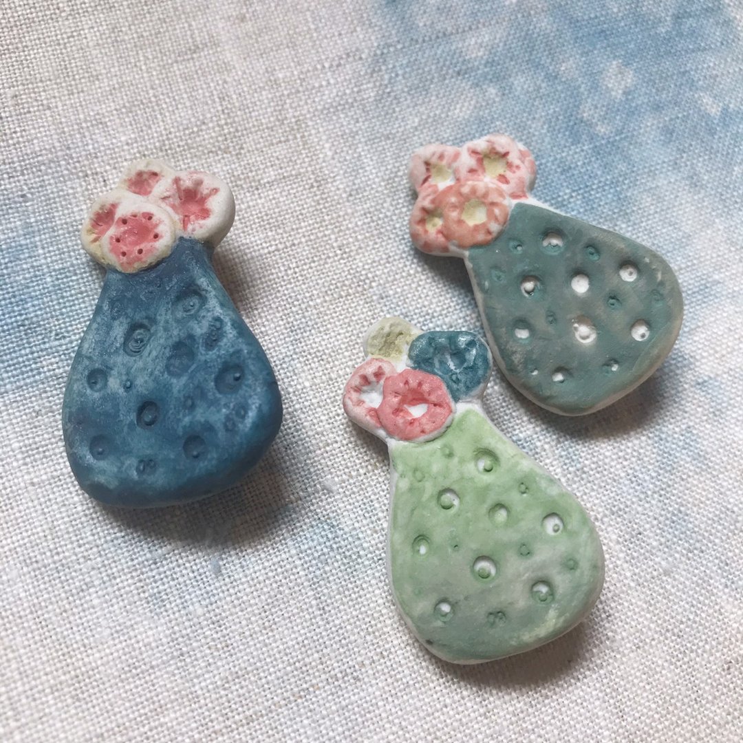 ceramic brooch  flower set (3 pieces) - 胸针 - 陶 蓝色