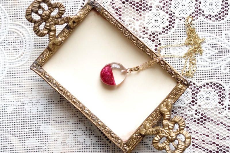 树脂艺术 方形吊坠・夜色深处 - 项链 - 树脂 红色