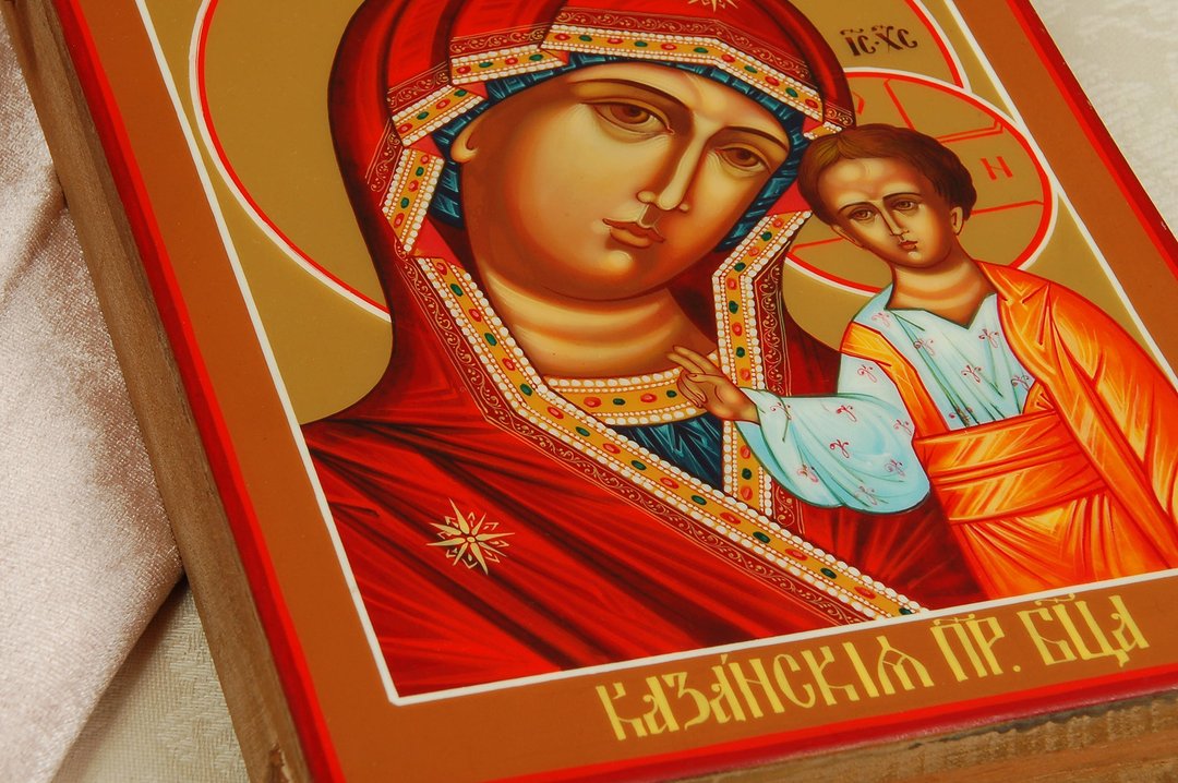 Virgin Mary Icon on wood Hand Painted Orthodox collectible religious art gift - 墙贴/壁贴 - 木头 