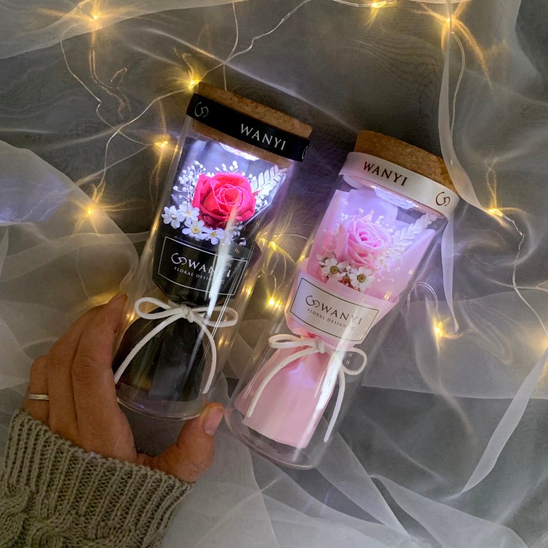 玻璃罐玫瑰小花束 干燥花 圣诞礼物 永生花 送礼 情人节 附包装教 - 干燥花/捧花 - 植物．花 