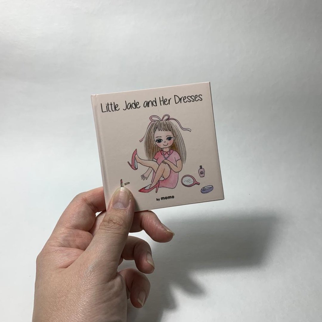 Little Jade and Her Dresses  | 原创手工绘本 - 刊物/书籍 - 纸 