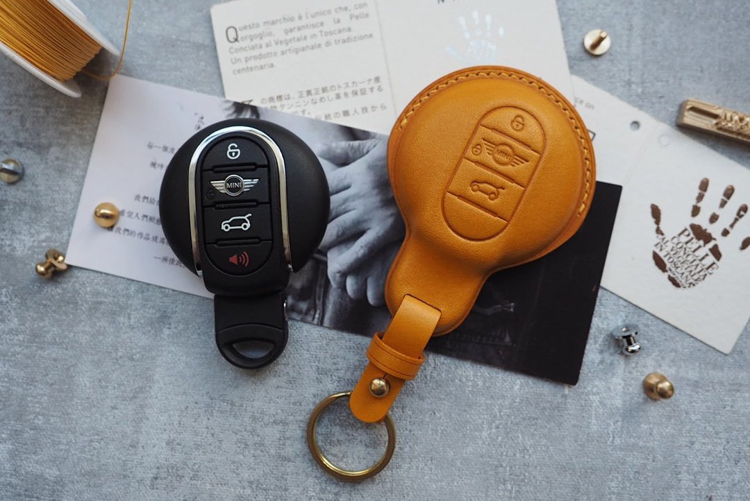 宝马MINI Cooper JCW车钥匙套 纯手工牛皮 订制刻字礼物 定制化 - 钥匙链/钥匙包 - 真皮 多色