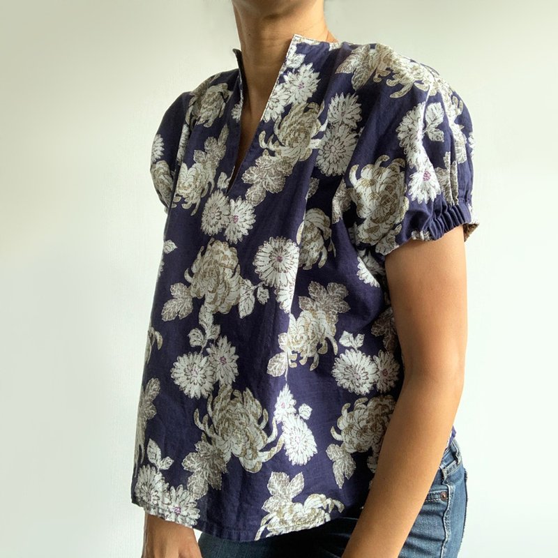 V领凉快短袖衫/花布衫 棉布宽松 蓬蓬 碎花 短袖款 舒适 凉爽 - 女装衬衫 - 棉．麻 