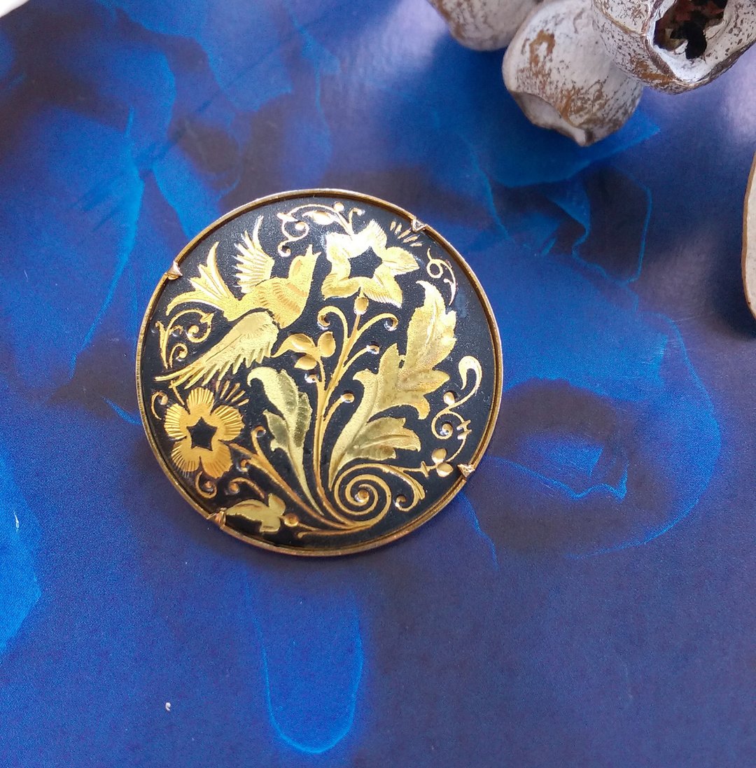 【西洋古董饰品 】Damascene  西班牙大马士革 花语鸟 别针 胸针 - 胸针 - 其他材质 金色