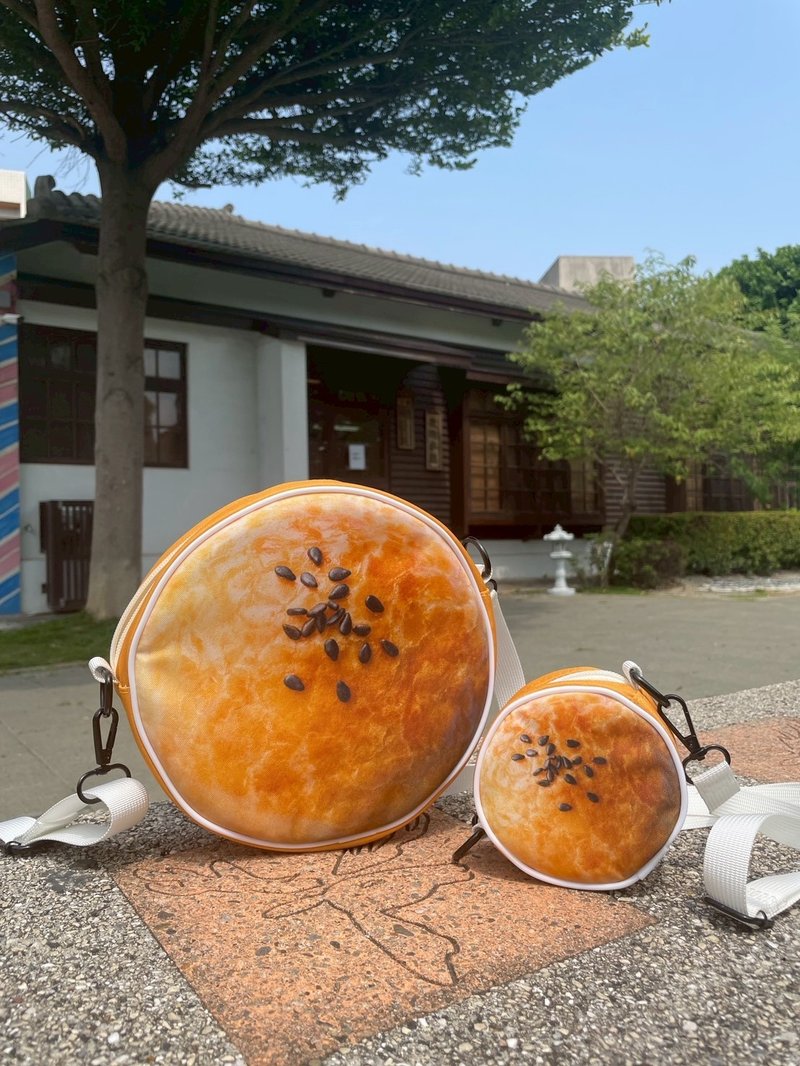 新口味蛋黄酥 造型亲子包 (组) - 侧背包/斜挎包 - 聚酯纤维 