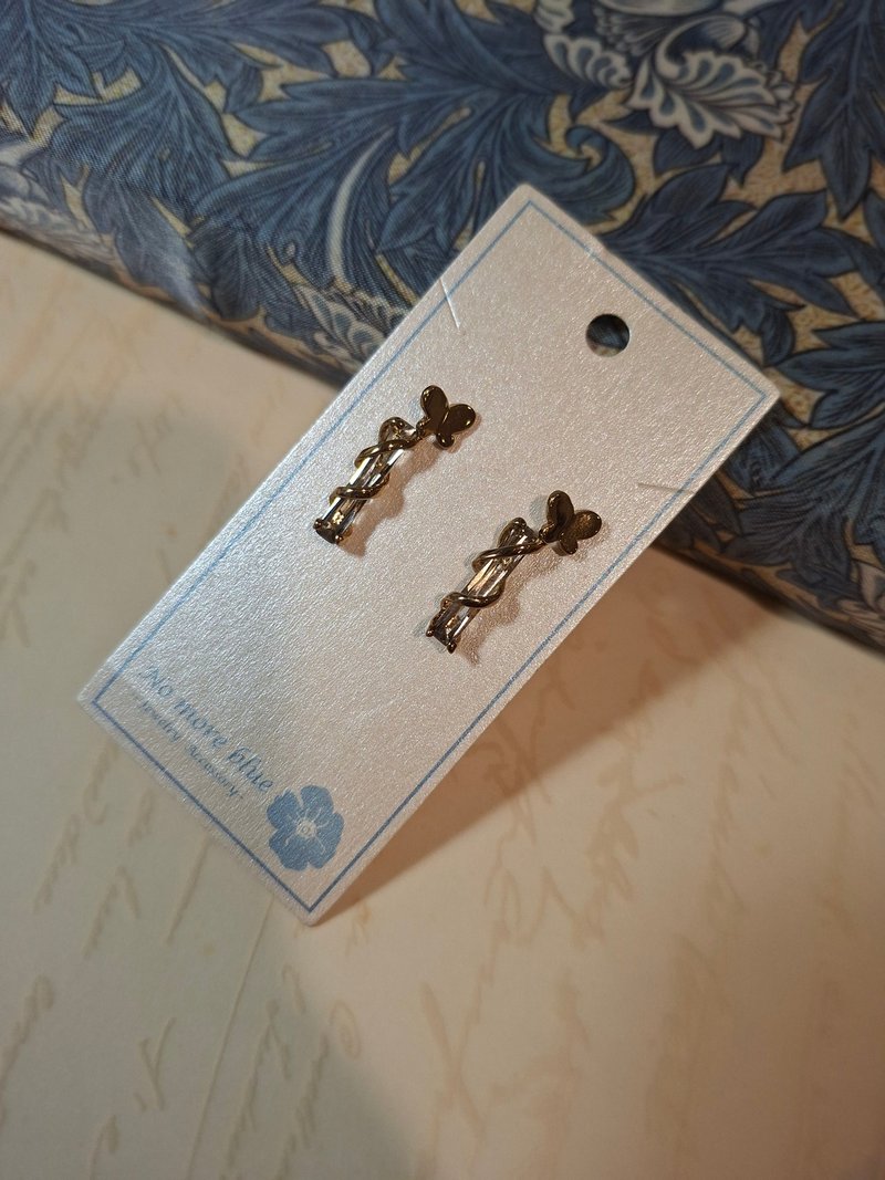 蝴蝶冰晶古金耳环 - 耳环/耳夹 - 其他金属 金色