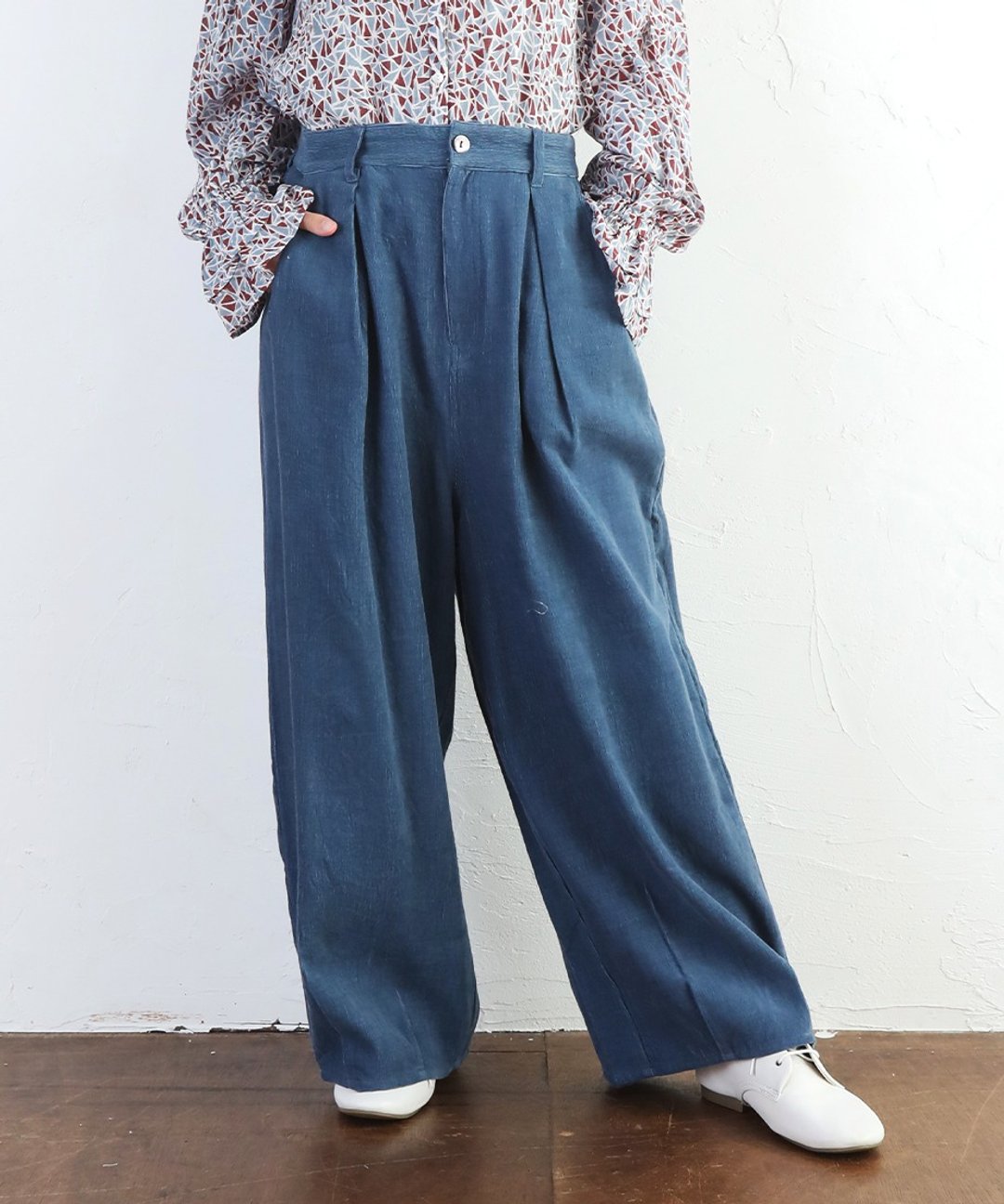 Corduroy plain pants - 女装长裤 - 棉．麻 蓝色