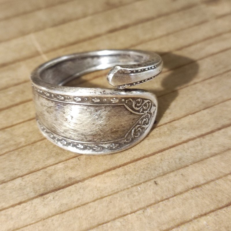 低调的设计与恰到好处的份量感。日本古董银汤匙再造戒指_0881 复古怀旧 - 戒指 - 纯银 银色