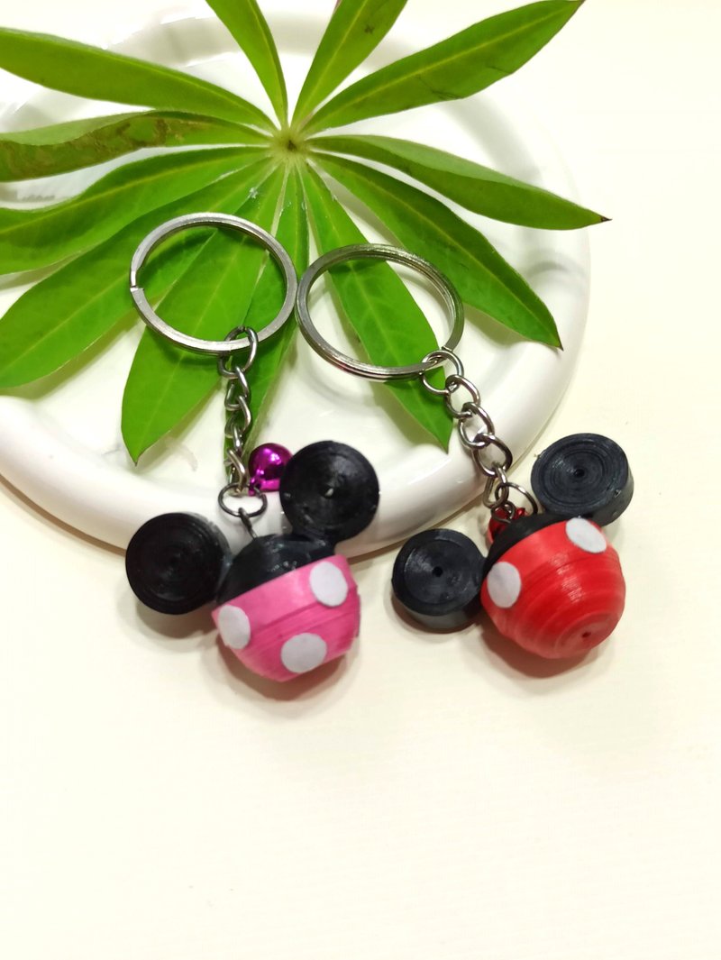 纸工艺 衍纸 卷纸 手作饰品—米奇与米妮 - 钥匙链/钥匙包 - 纸 多色