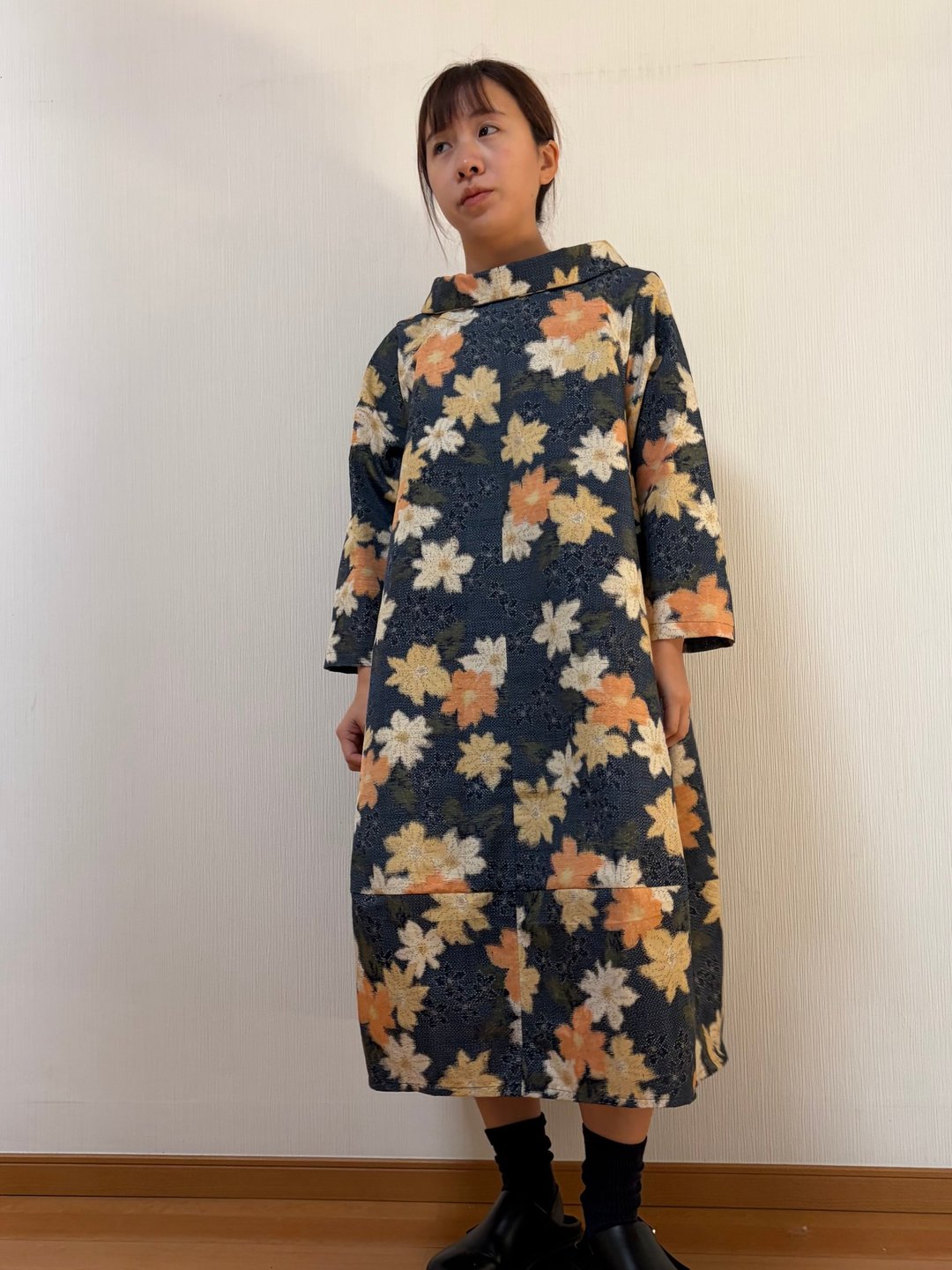 和服改造 高领伞摆洋装 (花) - 洋装/连衣裙 - 棉．麻 蓝色