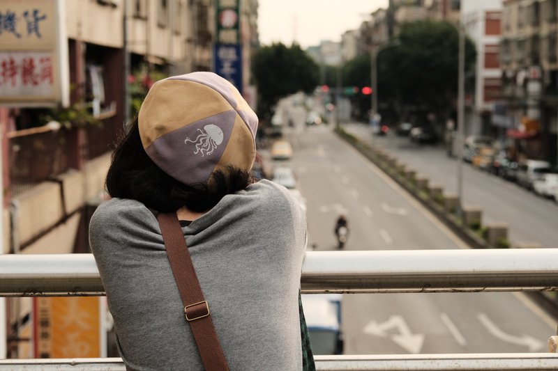 【街中海月】手工印花贝蕾帽/贝雷帽/画家帽 - 帽子 - 棉．麻 紫色