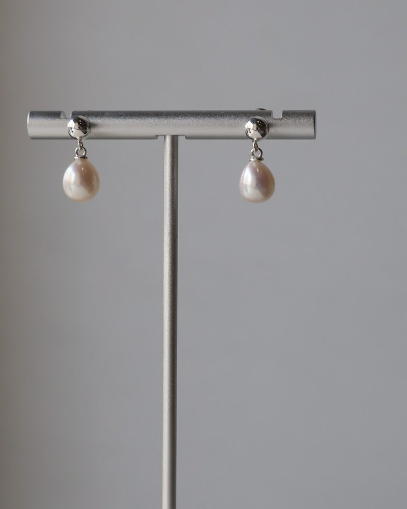 天然淡水珍珠 纯银耳环 - 耳环/耳夹 - 珍珠 白色