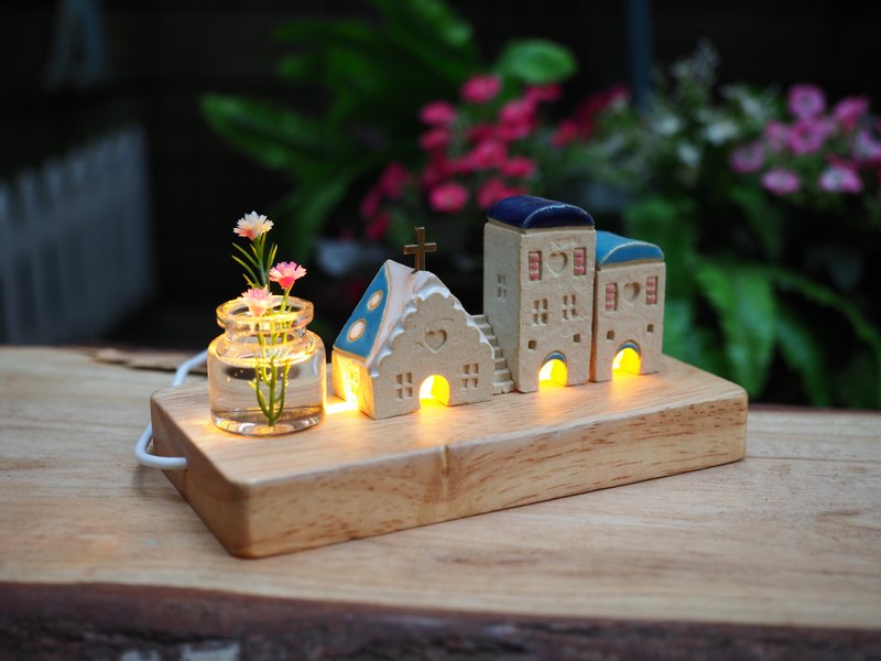 手绘地中海小屋6件组/(3栋小屋+1小楼梯+1玻璃瓶/花+1木座灯) - 摆饰 - 陶 多色