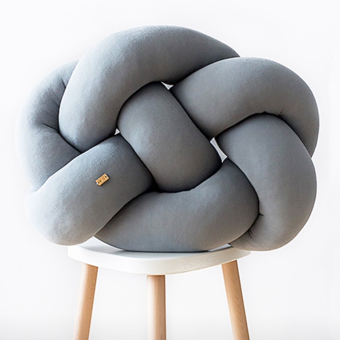 Knot Cushion 缠绕抱枕 | 胖胖款质感灰   乔迁礼物 - 枕头/抱枕 - 棉 灰色