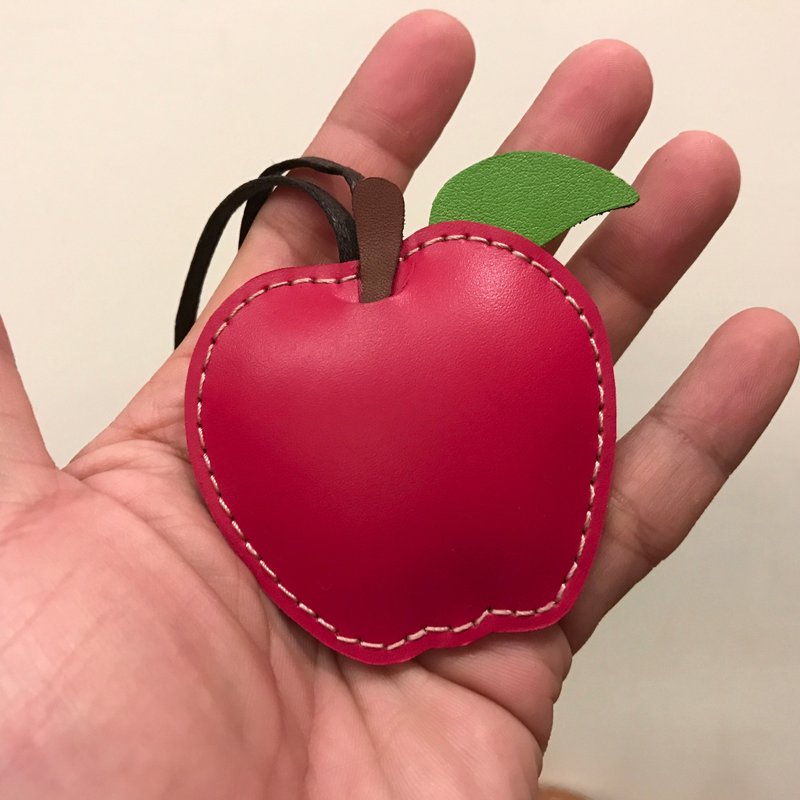 {Leatherprince 手工皮革} 台湾MIT 红色 可爱 苹果 纯手工缝制 皮革 吊饰 / Apple leather charm in red（Small size / 小尺寸 ） - 钥匙链/钥匙包 - 真皮 红色
