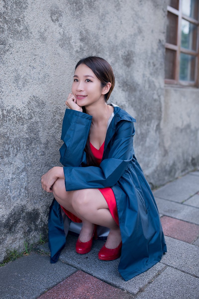 Unni爵士藍調防水风衣 雨衣  raincoat  雨风衣 防风 防拨水 遮曬 - 女装休闲/机能外套 - 防水材质 蓝色