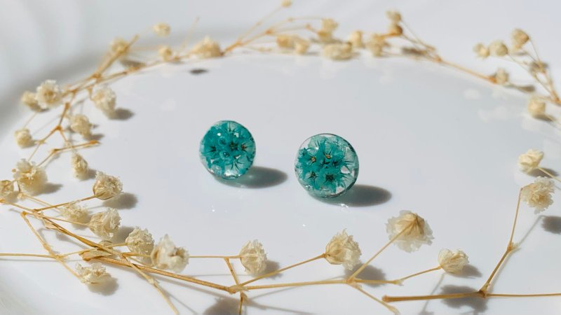 绿色小精灵|压花树脂耳环|永生花耳环 - 耳环/耳夹 - 植物．花 绿色