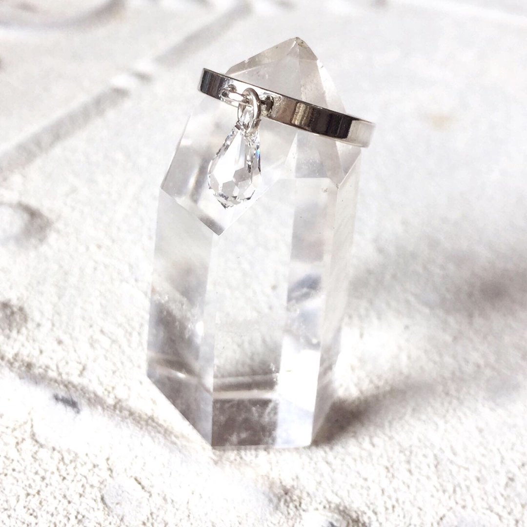 MIH 金工首饰 | 天真 innocence 水晶水滴纯银戒指 crystal ring - 戒指 - 纯银 银色