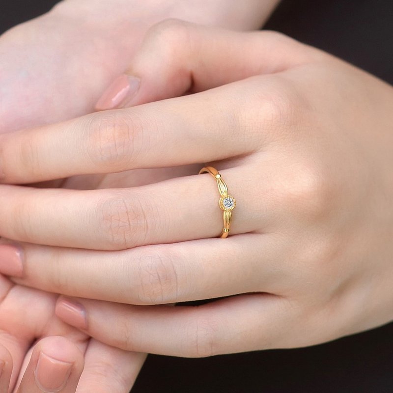 钻石18K装饰戒指 罗马式风格 - 戒指 - 宝石 透明