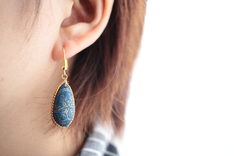 Japanese paper earrings Earrings Teardrop Wagyu - 耳环/耳夹 - 纸 