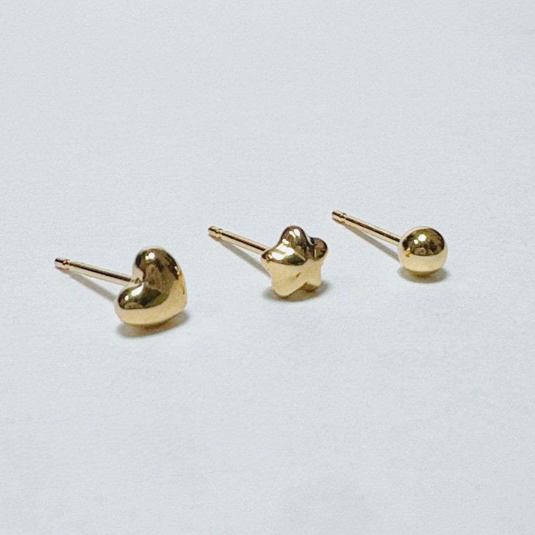 Petite Fine - 18k 金迷你耳针 爱心 星星 圆珠_母亲节礼盒 - 耳环/耳夹 - 贵金属 金色