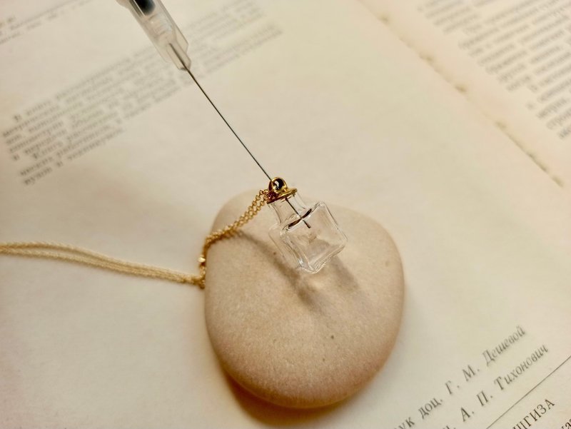 玻璃精油香水扩香瓶项链 - 项链 - 琉璃 多色