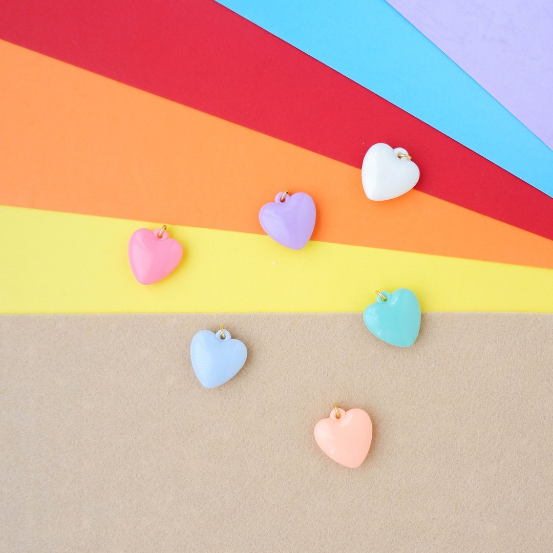 Heart charm for Valentine's day - 吊饰 - 棉．麻 多色