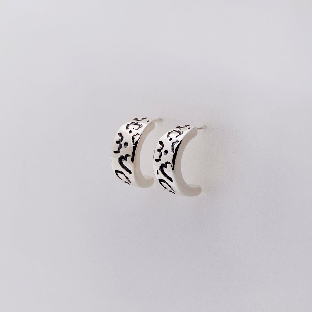 半弧豹纹耳环 Leopard Earrings - 耳环/耳夹 - 纯银 