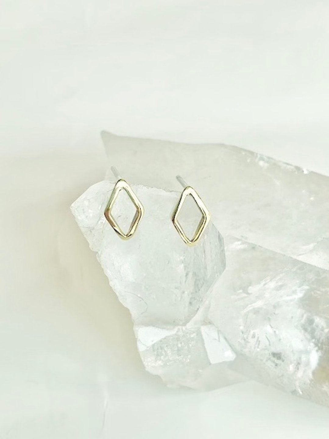 Diamond earrings gold - 耳环/耳夹 - 铜/黄铜 金色