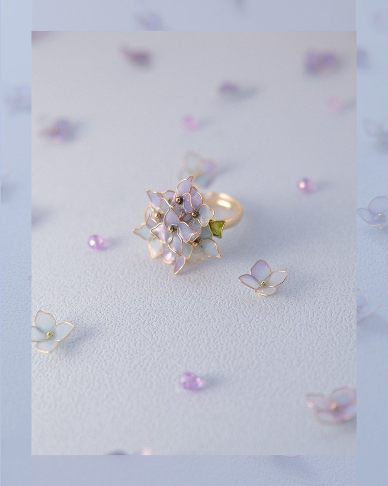 绽放之时 / 紫阳花绣球花戒指 开口戒 - 戒指 - 树脂 蓝色